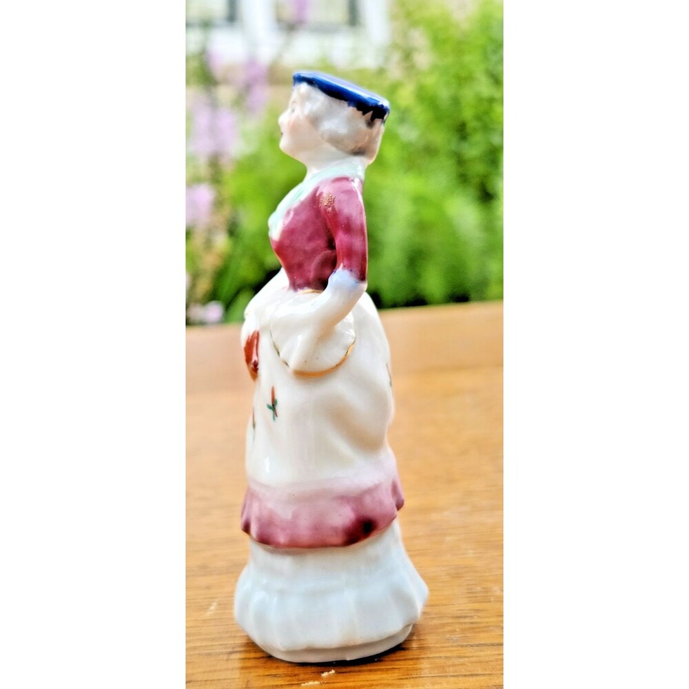 Vtg‎ Japan Glazed Porcelain Victorian Lady Figurine Colonial Woman Statue 4” - Picture 5 of 7